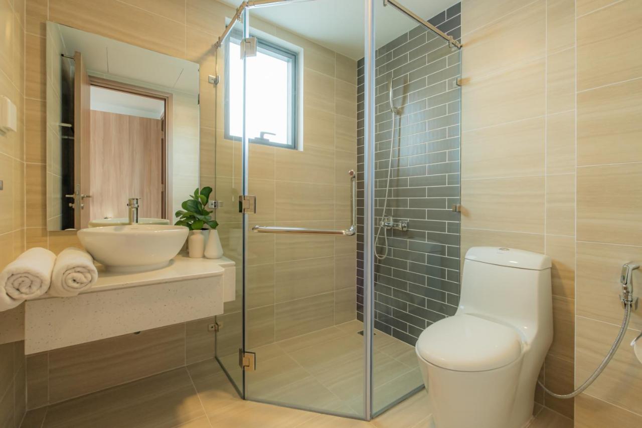 Apartment 9trip In Soho - 3 Bedrooms In District 1, Next To Bui Vien Walking Street - Free Saigon Nightlife Walking Tour Ho Chi Minh City