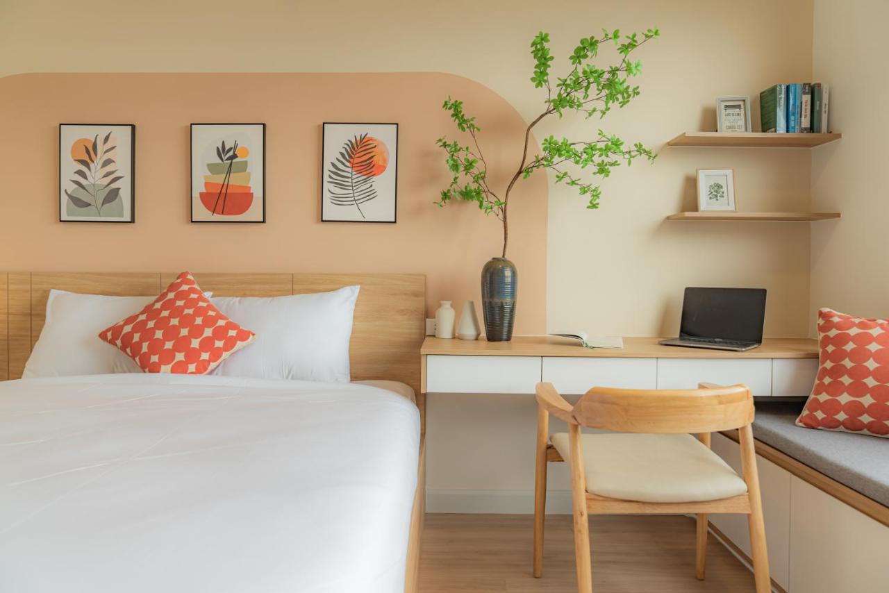 Apartment 9trip In Soho - 3 Bedrooms In District 1, Next To Bui Vien Walking Street - Free Saigon Nightlife Walking Tour