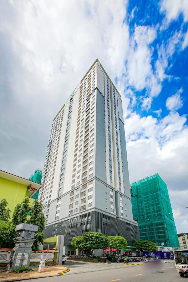 Apartment 9trip In Soho - 3 Bedrooms In District 1, Next To Bui Vien Walking Street - Free Saigon Nightlife Walking Tour Ho Chi Minh City
